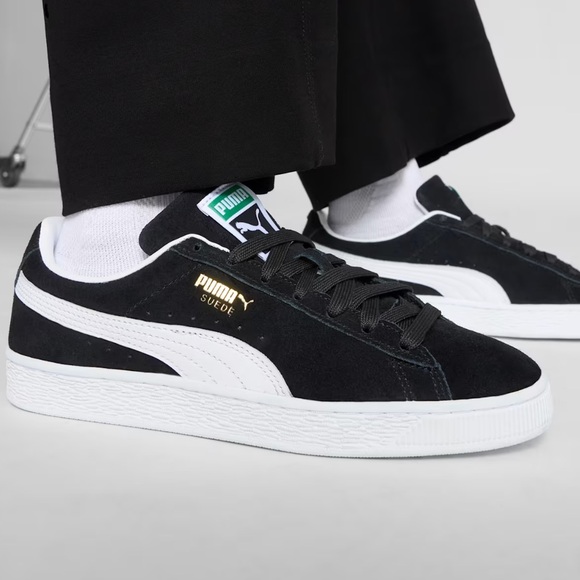 Puma Classic Suede Sneakers - Picture 2 of 9